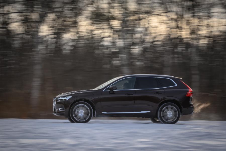  Volvo XC60 T8 Inscription 2017 года  (JP) (фото 13 из 17)